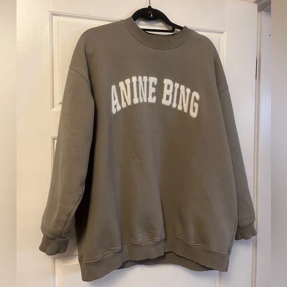 Anine Bing - Picture 1 of 3